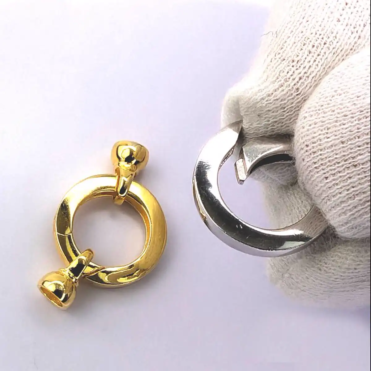 Round Silver Spring Clasp