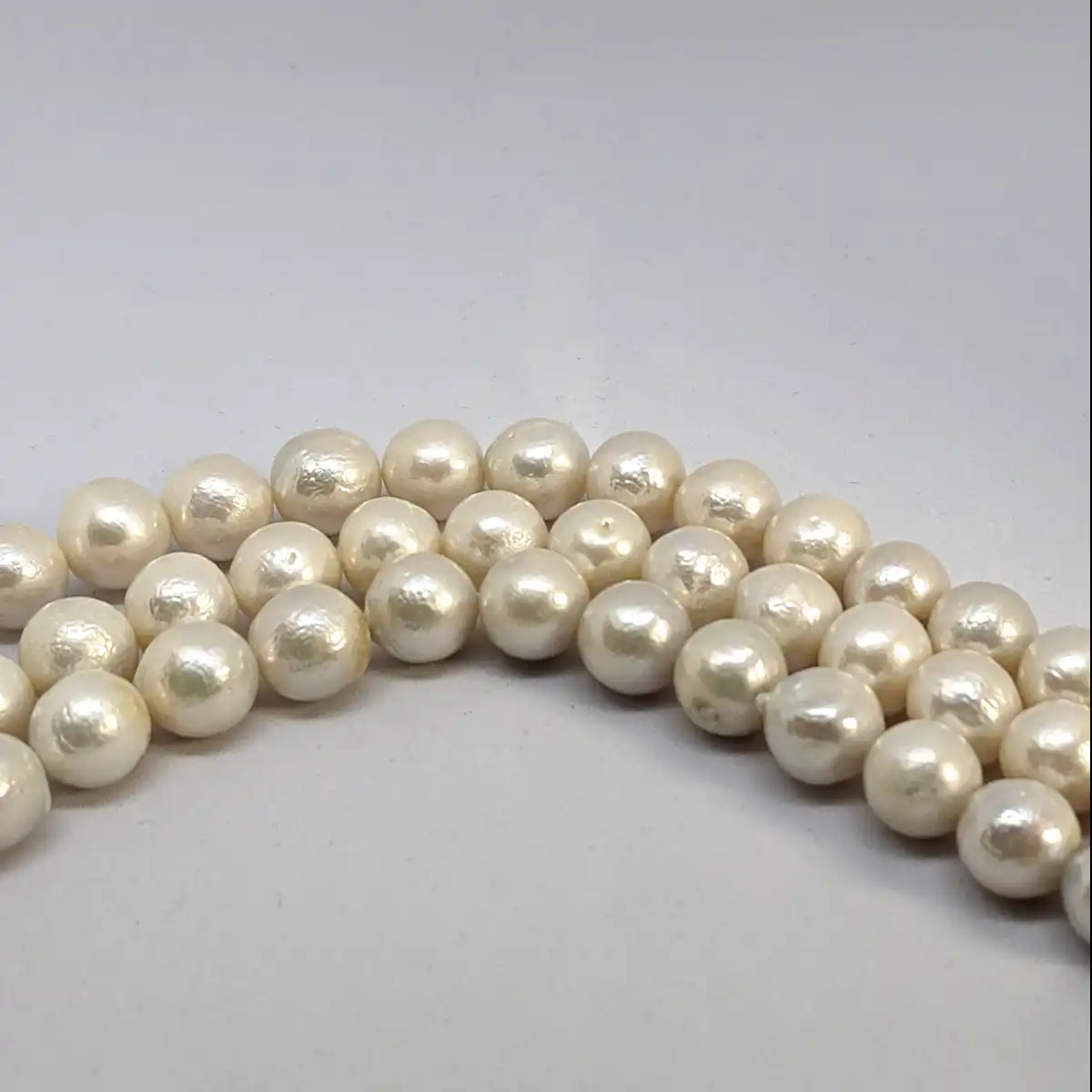 Edison pearl loose string, 10-12 mm, A, graduated, white