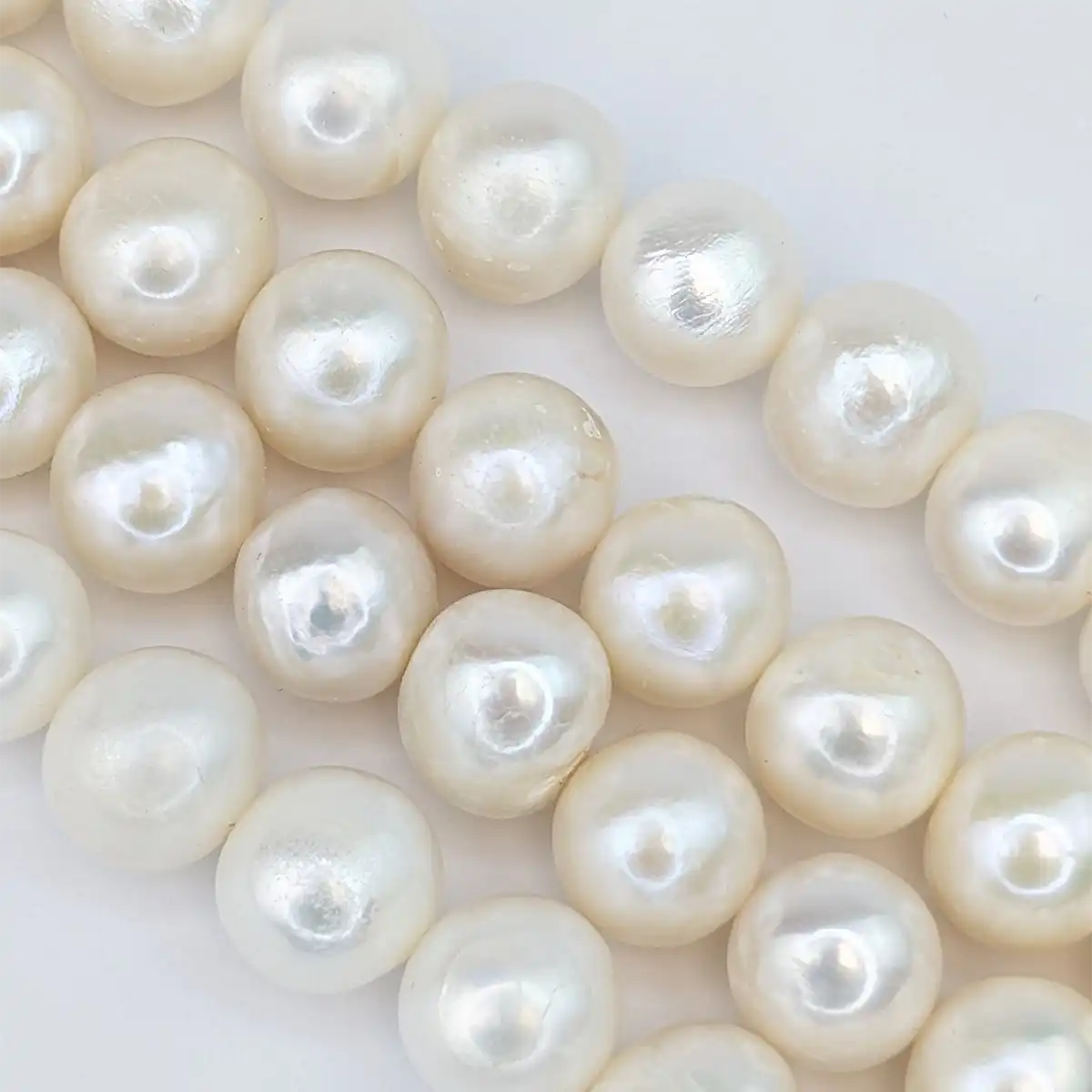 Near-Round 9mm Loose Pearl String