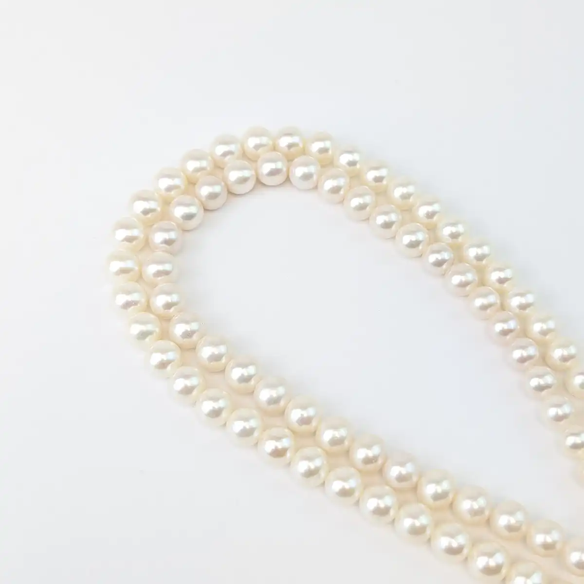 7mm round pearls with very good lustre