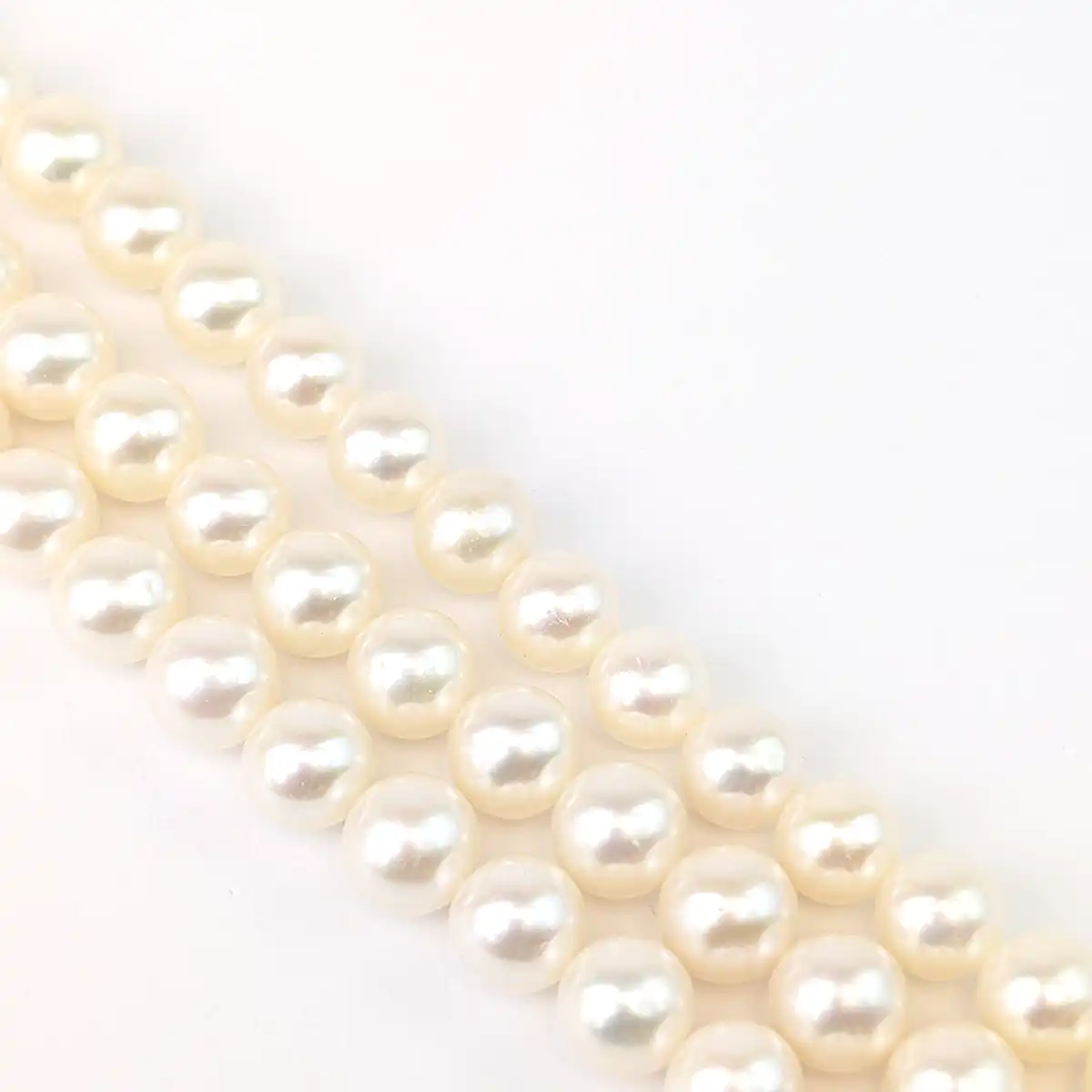 AAA Grade Freshwater Pearls 8mm