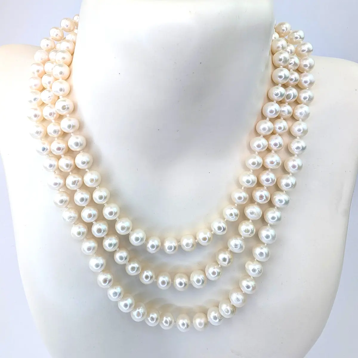 22-inch Pearl Necklace with Bolt Ring Clasp