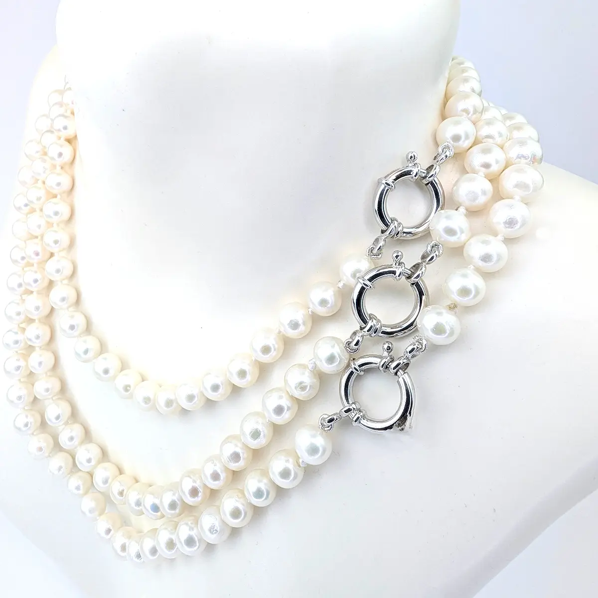 22-inch Pearl Necklace with Bolt Ring Clasp
