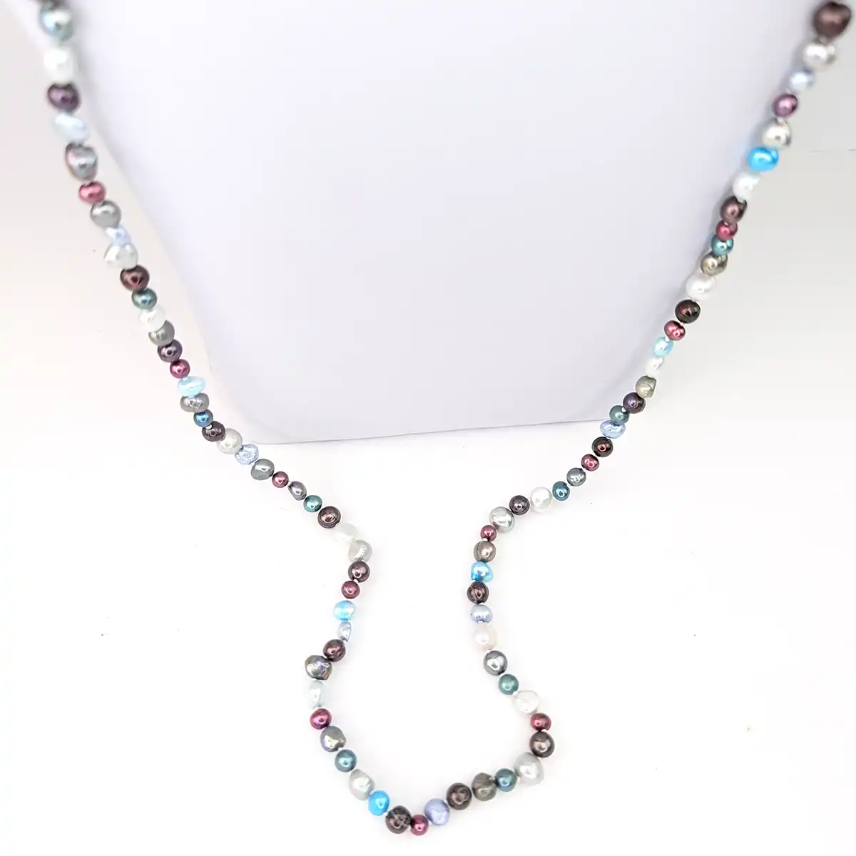 Beautiful 48-inch Winter Colours Pearl Necklace - Image 2